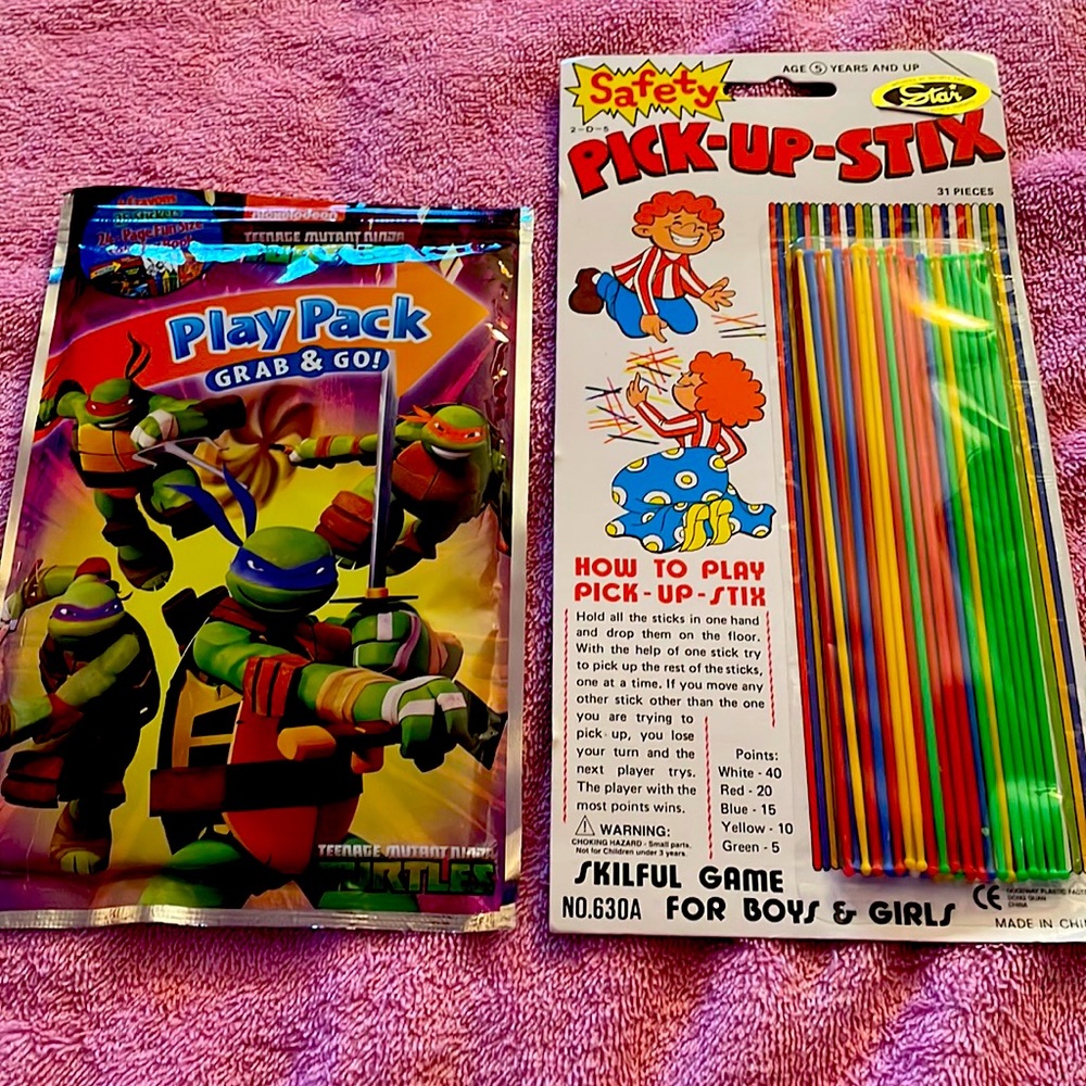 Ninja turtles grab and go play pack and vintage  pick-up- stix